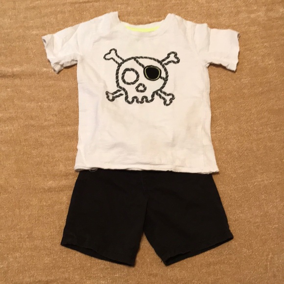 Koala Kids Other - 18 Month Pirate Shorts Outfit...Arrrr.....